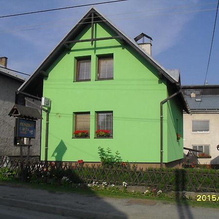 Penzion U Peta Hrustin Exterior foto