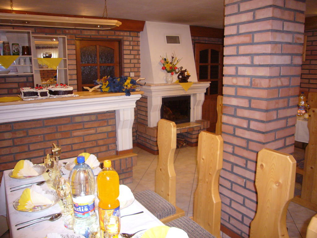 Penzion U Peta Hrustin Exterior foto